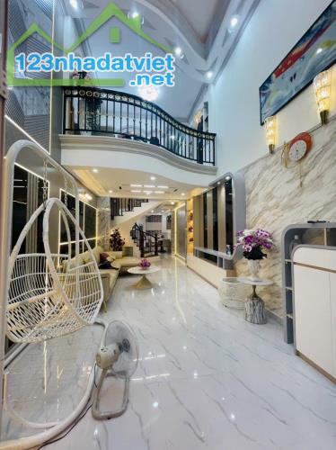 Bán nhà Âu Dương Lân, Quận 8 - 66m2, 3 tầng, hẻm xe hơi, 6 tỷ 2