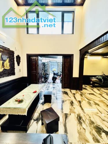 Bán NHÀ 3 TẦNG, 120M2, đường ĐỖ THÚC TỊNH, GÒ VẤP - chỉ 8.99 TỶ - Sổ hồng - 2
