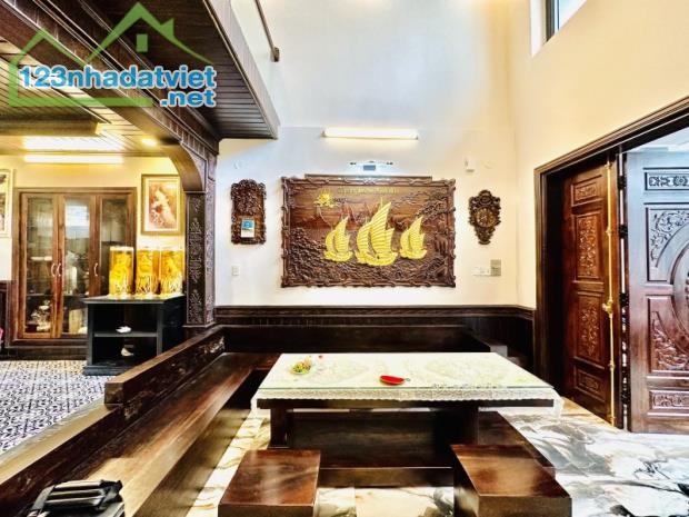 Bán NHÀ 3 TẦNG, 120M2, đường ĐỖ THÚC TỊNH, GÒ VẤP - chỉ 8.99 TỶ - Sổ hồng - 3