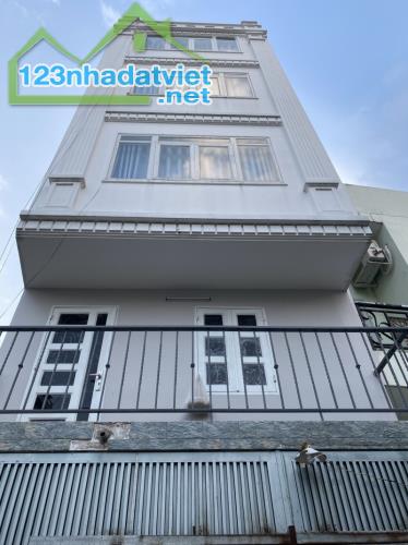 Giảm 500tr bán nhà DƯƠNG QUẢNG HÀM, Ô TÔ 7 CHỖ VÀO NHÀ 110M2.