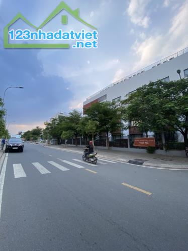 Giảm 500tr bán nhà DƯƠNG QUẢNG HÀM, Ô TÔ 7 CHỖ VÀO NHÀ 110M2. - 1