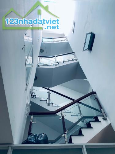 Nhà Quận 2 HXH, 4 tầng có sân thượng, 5x16, hướng Tây - 5