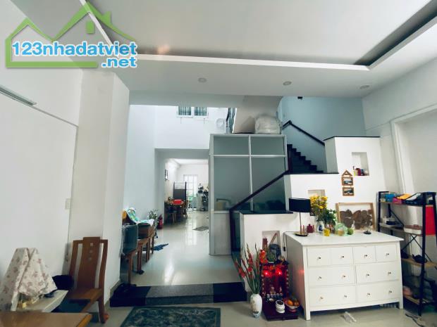 Nhà Quận 2 HXH, 4 tầng có sân thượng, 5x16, hướng Tây - 3