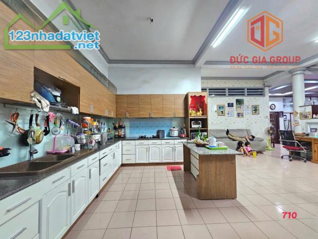 Nhà bán phường Tân Phong, khu cư xá Phúc Hải sổ hồng gần 500m2 ngang 23m giá 19 tỷ - 2