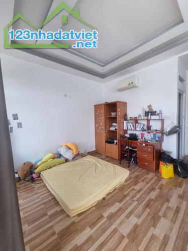 Bán nhà mặt phố Tân Hòa 2, Q.9, 68m2, 4 tầng, 7.8 tỷ, sổ hồng - 2
