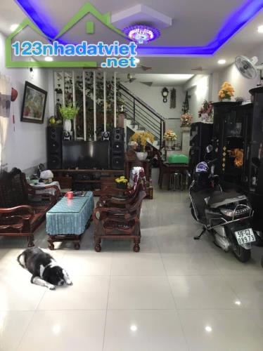 CHỈ 6.5 TỶ, Nhà Đẹp 103M², 3 Tầng/3 Phòng Ngủ, HẺM Ô TÔ✨ QUANG TRUNG Gò Vấp