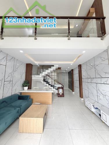 🔥🔥 Nhà 5 Tầng đường THẠNH XUÂN 24 phường THẠNH XUÂN Q12 DT 51m2 (4.5mx11m)💵 5.75tỷ  ✅ K - 5