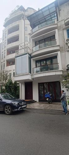 LÔ GÓC 3 THOÁNG- Ô TÔ. MẶT ĐẸP NHƯ HOA HẬU,