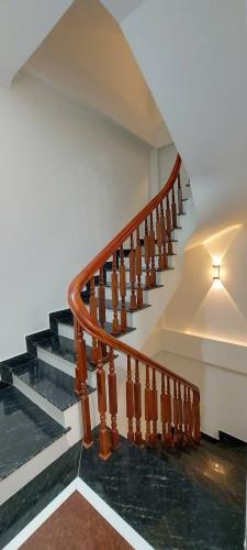 BÁN NHÀ LÊ THANH NGHỊ, 39M, MT 4M, 5T, MỚI TING, THANG MÁY, CHỈ 8,5 TỶ.