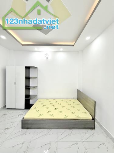 CHDV 8PN MT Nguyễn Trung Trực P.5 Bình Thạnh 6 tầng giá 13.5 tỷ - 3