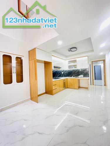 NHÀ ĐƯỜNG NGUYỄN DUY CUNG ,P 12, GÒ VẤP -  KHU  VIP CAO TẦNG 2 CĂN RA MẶT TIỀN - - 3