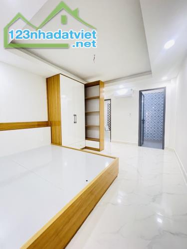 NHÀ ĐƯỜNG NGUYỄN DUY CUNG ,P 12, GÒ VẤP -  KHU  VIP CAO TẦNG 2 CĂN RA MẶT TIỀN - - 2
