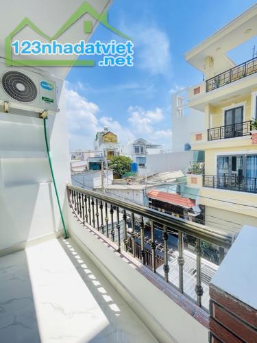 NHÀ ĐƯỜNG NGUYỄN DUY CUNG ,P 12, GÒ VẤP -  KHU  VIP CAO TẦNG 2 CĂN RA MẶT TIỀN -