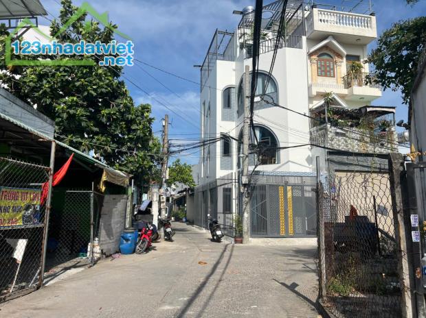 Nhà Mới Hẻm Xe Hơi - Ngay Tô Ký Q12 - 4 Tầng - TẶNG NỘI THẤT - nhỉnh 4 tỷ LH: 0909617924 - 1