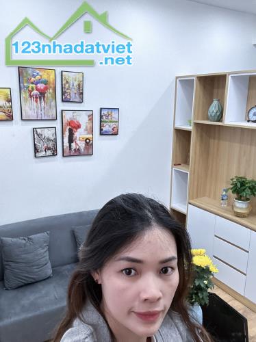 BÁN NHÀ TẬP THỂ THỌ LÃO Tầng 3- NHÀ ĐẸP Ở LUÔN - 2PN ĐỦ CÔNG NĂNG - CĂN HỘ THOÁNG SÁNG -