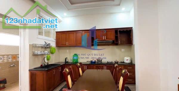 Bán biệt thự đường Tự Phước - phường 11 - tp đà lạt