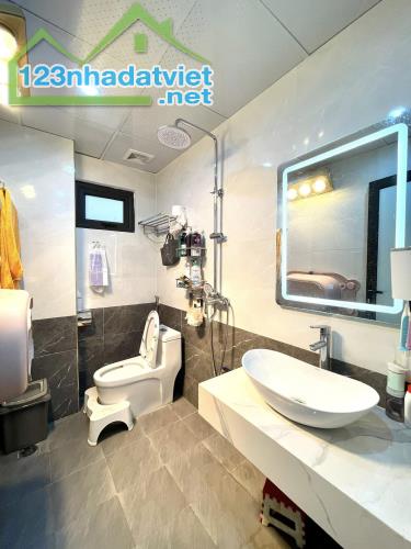 BÁN NHÀ QUẬN HAI BÀ TRƯNG NGÕ RỘNG 3M THÔNG PHỐ HỒNG MAI, 5 TẦNG MỚI NỘI THẤT ĐẸP, NỞ HẬU. - 5
