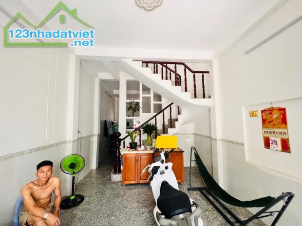 CC CHO THUÊ NHÀ TRỆT 2 LẦU MỚI KIÊN CỐ - ĐƯỜNG 165 BÌNH MỸ CỦ CHI - 1