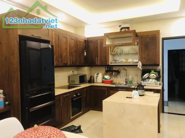 Bán Nhà Mặt Phố Bưởi Ba Đình 55m5T 2MT 5m Vỉa Hè 2 THOÁNG Tặng Nội Thất 18 Tỷ Đường Bưởi. - 3