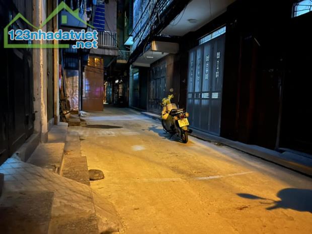 Bán Nhà Mặt Phố Bưởi Ba Đình 55m5T 2MT 5m Vỉa Hè 2 THOÁNG Tặng Nội Thất 18 Tỷ Đường Bưởi. - 5