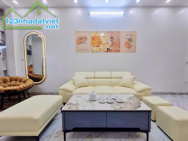 Cực Phẩm Phú Mỹ - Nhà Dân Xây - 6 Tầng - Sân Rộng Siêu Thoáng - 40m2 Giá Nhỉnh 8 tỷ - 3