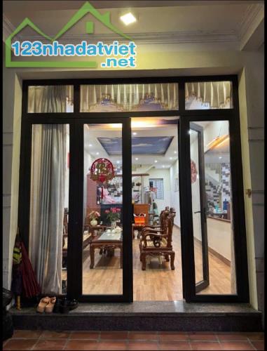 BÁN NHÀ 3 TẦNG  5.4X tỷ  NGÕ 302 XUÂN PHƯƠNG - 1