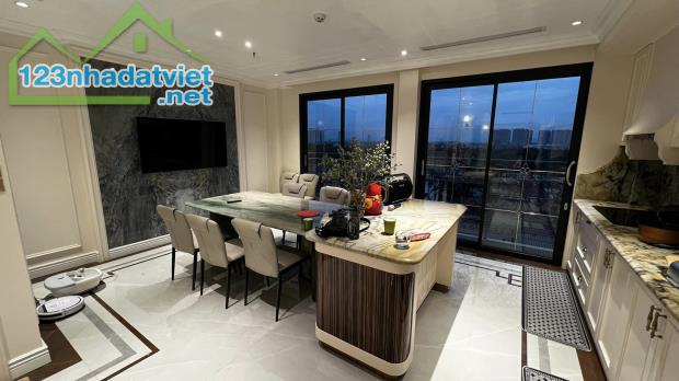 [Penhouse]Bán nhà Trịnh Côn Sơn,170m2x8T, M 8m, Giá 48 tỷ, KD cho thuê