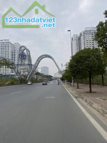 Bán căn hộ chung cư Ciputra - Võ Chí Công, Tây Hồ, 75m2, nhỉnh 5 tỷ.
