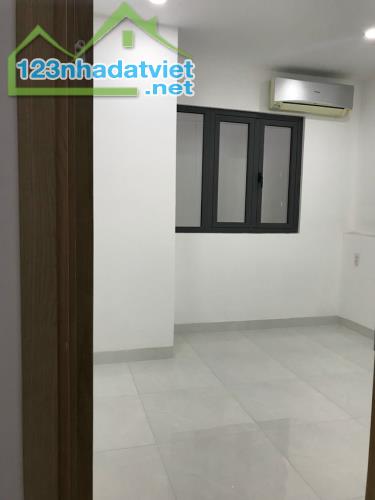 BÁN NHÀ MỚI 4 TẦNG NGÔ QUYỀN, Q.10 - 40M2 - 7.5 TỶ - SỔ HỒNG CHÍNH CHỦ - 2