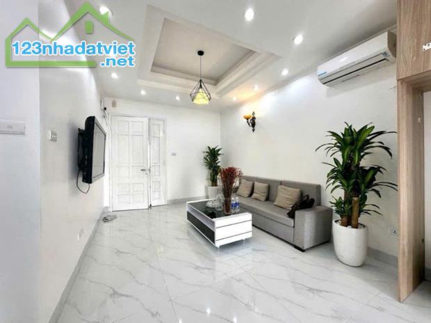 BÁN TÒA CĂN HỘ TÂY HỒ – DÒNG TIỀN ỔN ĐỊNH 120 TRIỆU/THÁNG – Ô TÔ VÀO NHÀ