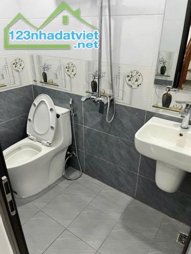 Bán nhà riêng 45m2 cạnh chợ Lai Xá, Hoài Đức. Thiết kế 7 phòng ngủ dòng tiền 25triệu/tháng