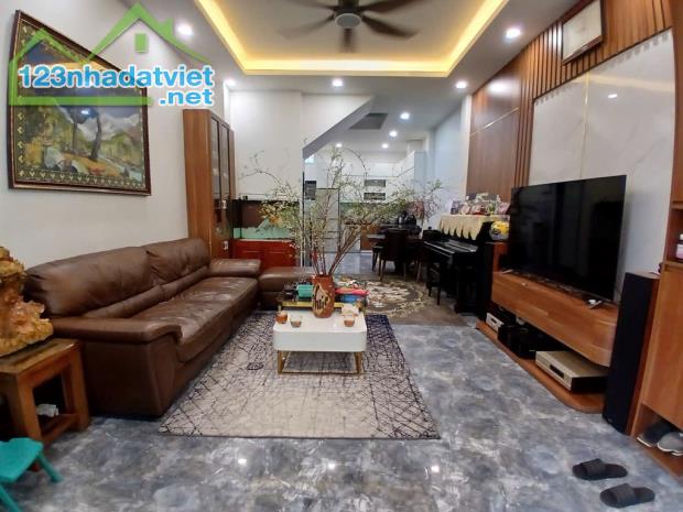 Kinh doanh - OTO - Bán nhà An Dương Vương 46 mét, 4 tầng, mặt tiền 4.5m - 2
