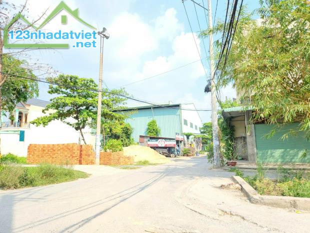 T15 - BÁN ĐẤT TẶNG NHÀ KHỦNG - ĐANG XÂY LỠ DỠ - ĐƯỜNG 12M -KHU PHÂN LÔ VIP -AN PHÚ ĐÔNG - 4
