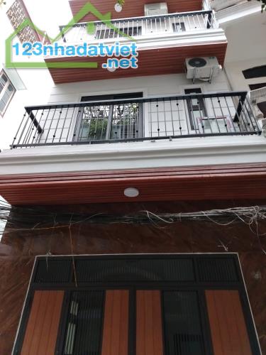 *BÁN Ô GÓC SIÊU ĐẸP – NGÕ PHỐ VƯƠNG THỪA VŨ – 25M² –  GIÁ TỐT*