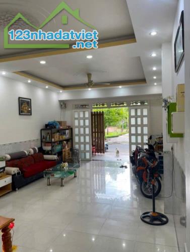 Bán nhà mặt tiền đường số 13B Khu Tên Lửa, 100m² ( 5 x 20 ) 4 Tầng 5PN, View công viên - 3