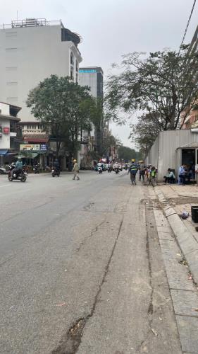 Mặt phố Nguyễn Thái Học  49m2  mặt tiền 5,7 giá 17 tỷ. TIN CHÍNH CHỦ BÁN - 2