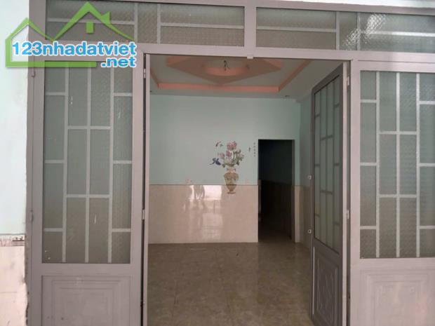 Bán gấp dãy trọ 2 tầng, 4x18, đường Hương Lộ 2, Sẵn dòng tiền 12tr/thang. - 1