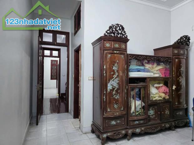 Bán nhà phân lô Phùng Chí Kiên ô tô tránh có vỉa hè, 2 thoáng, kinh doanh, chỉ 29 tỷ. - 3
