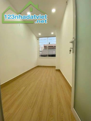 Bán NHÀ HẺM XE HƠI THÔNG 3M, kinh doanh, KHU HIỆN HỮU, Đường Trần Xuân Soạn, Quận 7.