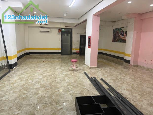 CHO THUÊ MẶT BẰNG Trệt Kinh Doanh Tại Quận 7