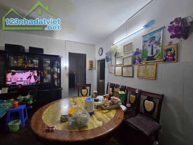 BÁN NHÀ GỘP 2 SỔ LIỀN NHAU TRƯƠNG ĐĂNG QUẾ P3, THÔNG RA PHẠM VĂN ĐỒNG GẦN NGÃ 6 Gò Vấp - 4