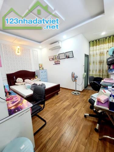 Nhà đẹp 3 tầng, Lê Văn Việt, 86m2, ngang 5m nở hậu, xe hơi trong nhà, 7.4 tỷ - 3