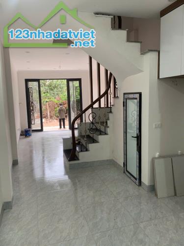 🚀 SIÊU PHẨM NHÀ ĐẸP - MẶT ĐƯỜNG PHỤNG CHÂU - 49M² FULL THỔ - KẾT NỐI LÊ VĂN LƯƠNG KÉO DÀI - 1