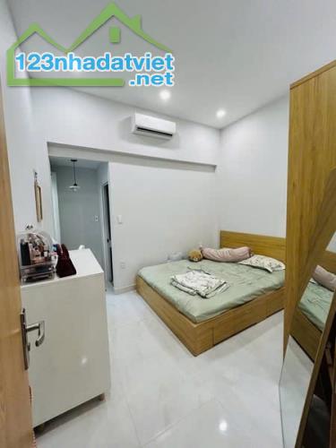 NHÀ 2 TẦNG , 36M2 , TÂN HƯNG Q7 ,HẺM RỘNG , SHR , NHỈNH 4 TỶ