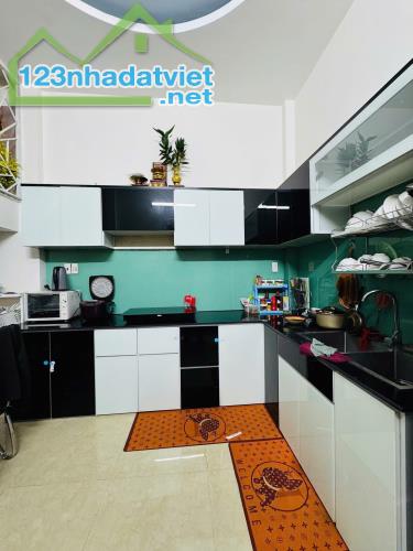 💥Nhà Mê,TC 4*15m,Hẻm Nguyễn Thị Minh Khai,Ngay Trung Tâm Phố - 4