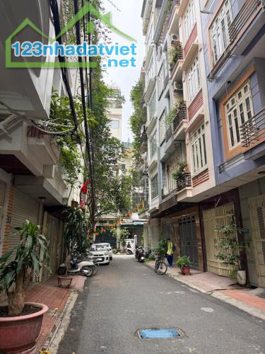 Toà VP Quan Nhân, phân lô, vỉa hè ô tô tránh,64m 9 tầng TM 5.4m mặt,Giá 30.6 tỷ 0796193699 - 5