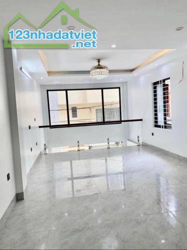 BÁN NHÀ PHÚ THƯỢNG – TÂY HỒ -7 TẦNG – THANG MÁY – Ô TÔ VÀO NHÀ – KINH DOANH  75M² – 16.9 - 3