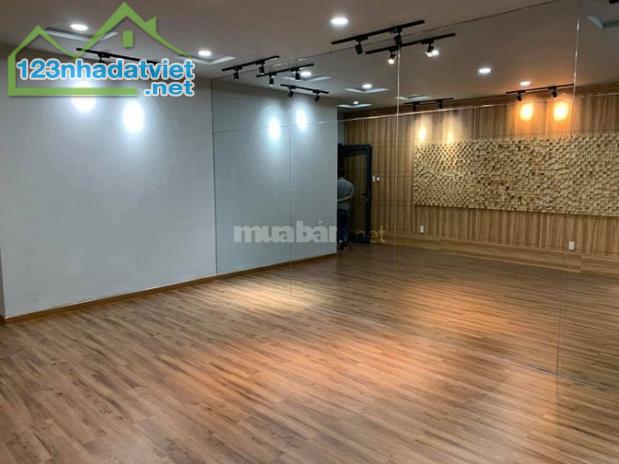 Top nhà vị trị đẹp 5.2 x 10m 1 trệt 4 lầu Trương Định Quận 3 TP.HCM - 4