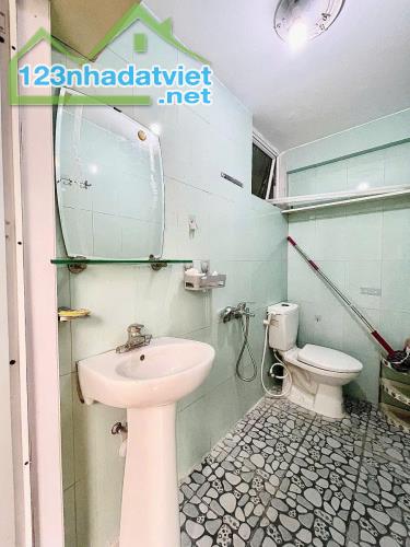 BÁN TÒA CĂN HỘ 7 TẦNG MỚI ĐẸP - VỊ TRÍ ĐẮC ĐỊA NGHI TÀM, TÂY HỒ - DÒNG TIỀN 140 TRIỆU/THÁN - 1