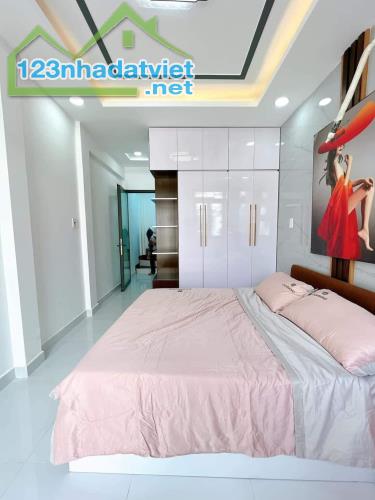 **Bán nhà phường 14, Tân Bình, hẻm Trường Chinh; 5*8 4 tầng - nhỉnh 6 tỷ